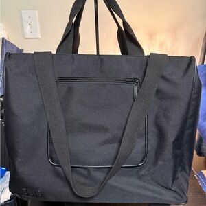 Beis East to West Tote